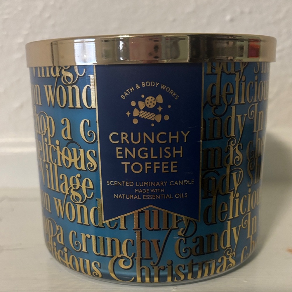 Bath & Body Works Crunchy English Toffee Candle - Blue and Gold
